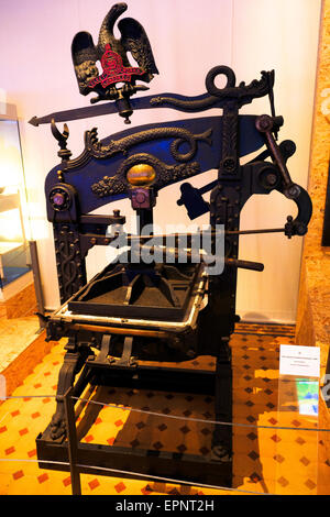 Hand operated Columbian printing press (1864) cast iron and brass National museum of Archaeology - Valletta, Malta Stock Photo