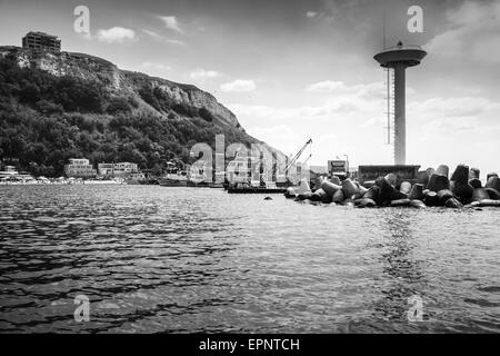 Entrance to the port of Kavarna, coastal town and seaside resort in the Dobruja region of northeastern Bulgaria, Black Sea coast Stock Photo