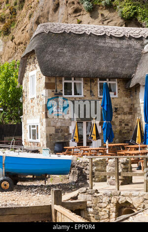 Fisherman's Cottage hot and cold meals ales and wine freehouse at Shanklin, Isle of Wight, Hampshire UK in May - thatched roof Stock Photo