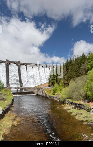 Claerwen Reservoir Dam, Elan Valley near Rhayader, Powys, Mid Wales, UK Stock Photo