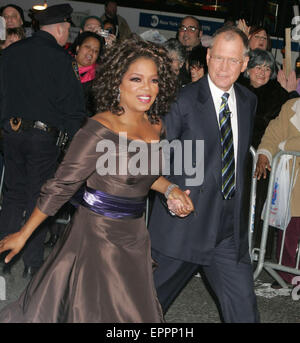 May 20, 2015 - TV show host comedian DAVID LETTERMAN retires 'Late Show with David Letterman' after 33 years and 6,028 broadcasts. File: Pictured - Dec 01, 2005 - New York - Oprah Winfrey and David Letterman at the arrivals for the Broadway Premiere of 'The Color Purple' held at The Broadway Theater. © Nancy Kaszerman/ZUMA Wire/ZUMAPRESS.com/Alamy Live News Stock Photo