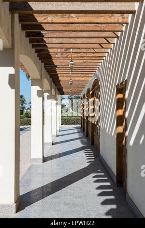 Graphic shadows fall across the visitor's centre at the Valley of The Kings, Luxor, the Nile, Upper Egypt Stock Photo