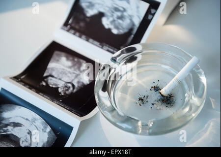 Smoking during pregnancy Stock Photo