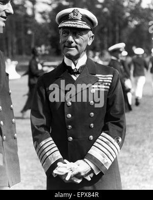 Admiral of the Fleet John Rushworth Jellicoe, 1st Earl Jellicoe, GCB, OM, GCVO SGM was the British Royal Navy admiral who commanded the Grand Fleet at the Battle of Jutland in World War I. Seen here at the nautical College in Pangbourne 23rd June 1925 Stock Photo