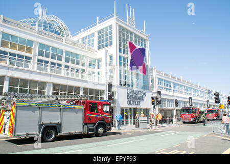 Livingston Designer Outlet fire alarm on Saturday 23rd May. Part of the Centre was evacuated to allow for the Scottish Fire and Rescue teams to enter the building and investigate Credit:  InfotronTof/Alamy Live News Stock Photo