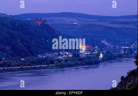 DEU, Germany, view to Oberwesel at the river Rhine, castle Schoenburg and the Liebfrauen church.  DEU, Deutschland, Blick auf Ob Stock Photo