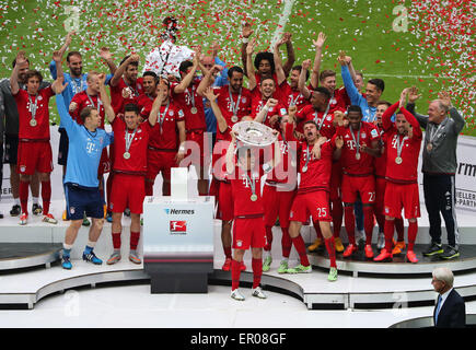 Munich, Germany. 23rd May, 2015. Bayern Munich's players celebrate after the German first division Bundesliga football match between Bayern Munich and Mainz in Munich, Germany, on May. 23, 2015. Bayern Munich won 2-0 and claimed their 25th Bundesliga title. Credit:  Philippe Ruiz/Xinhua/Alamy Live News Stock Photo