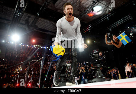 Vienna, Austria. 23rd May, 2015. Mans Zelmerlow representing Sweden celebrates his victory at the Grand Final of the 60th Eurovision Song Contest 2015 in Vienna, Austria, 23 May 2015. Photo: Julian Stratenschulte/dpa/Alamy Live News Stock Photo