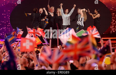 Vienna, Austria. 23rd May, 2015. Mans Zelmerlow representing Sweden celebrates his victory at the Grand Final of the 60th Eurovision Song Contest 2015 in Vienna, Austria, 23 May 2015. Photo: Julian Stratenschulte/dpa/Alamy Live News Stock Photo