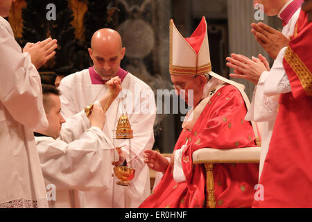 Vatican City. 24th May, 2015. Pentecostal Mass 2015 - 24 May 2015 Credit:  Realy Easy Star/Alamy Live News Stock Photo