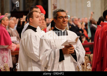 Vatican City. 24th May, 2015. Pentecostal Mass 2015 - 24 May 2015 Credit:  Realy Easy Star/Alamy Live News Stock Photo