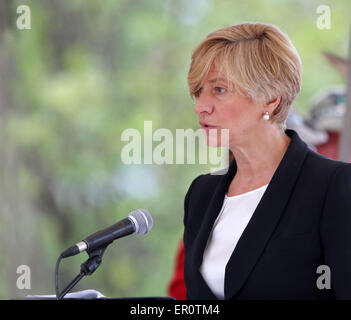 Gorizia, Italy. 24th May, 2015. Defense Minister Roberta Pinotti speaking during the visit of the Italian President of the Republic Sergio Mattarella in the Area Sacra of Monte San Michele at 100th anniversary of Italy's entry into World War on 24 Sunday May 2015 in Sagrado (Go). Credit:  Andrea Spinelli/Alamy Live News Stock Photo