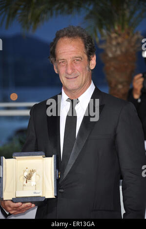 Cannes, France. 24th May, 2015. Vincent Lindon Best Actor Awards, Photocall 68 Th Cannes Film Festival Cannes, France 24 May 2015 Dit79479 Credit:  Allstar Picture Library/Alamy Live News Stock Photo