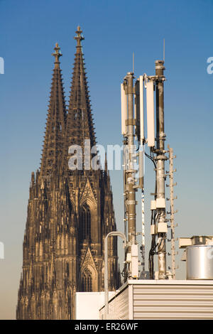 Mobilfunksender hi-res stock photography and images - Alamy