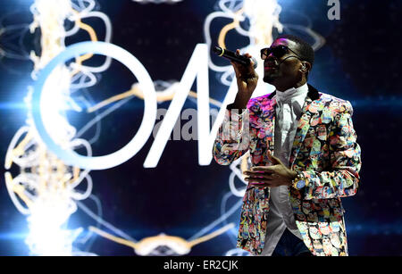 Munich, Germany. 23rd May, 2015.  Singer Omi performes during the FC Bayern Muenchen Champions dinner at Postpalast on May 23, 2015 in Munich, Germany. Credit:  kolvenbach/Alamy Live News Stock Photo