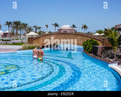 Outside swimming pool at the Emirates Palace Hotel, Abu Dhabi Stock Photo