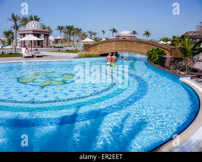 Outside swimming pool at the Emirates Palace Hotel, Abu Dhabi Stock Photo