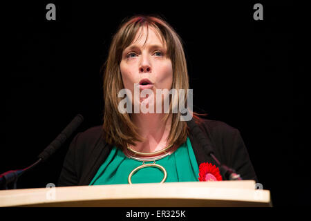 Jess Phillips pictured winning her seat for Birmingham Yardley at the General Election count in 2015 Stock Photo