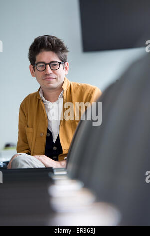 Berlin, Germany. 13th May, 2015. Yancey Strickler, co-founder and manager of the online financing platform Kickstarter poses in Berlin, Germany, 13 May 2015. Photo: MAURIZIO GAMBARINI/dpa/Alamy Live News Stock Photo