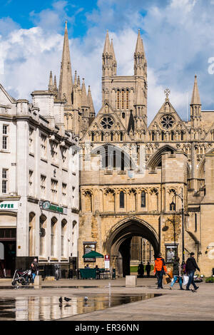 Peterborough Cathedral Square Stock Photo - Alamy