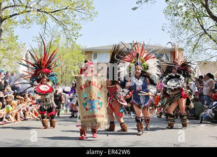 Dancers in traditional Aztec costume at the Mayday parade in ...