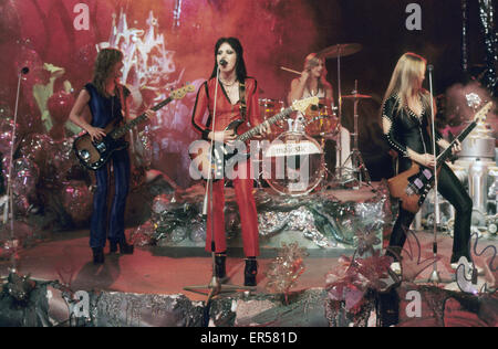 RUNAWAYS US girl group about 1976 with Joan Jett in red Stock Photo