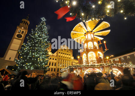 Christmas market on Rathausplatz square, Augsburg, Swabia, Bavaria, Germany Stock Photo