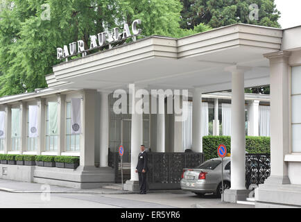 Zurich, Switzerland. 27th May, 2015. Portal of the five star hotel Baur Au Lac in Zurich near the lake where the police arrested several FIFA executives after a hotel raid. Credit:  thamerpic/Alamy Live News Stock Photo