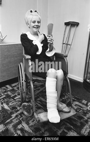 Conductress Janet Nicholls seen here getting ready for her wedding day, three weeks after being trapped in the wreckage of a Number 28 bus. 30th March 1968 Stock Photo