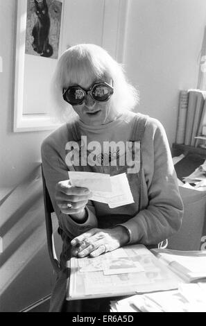 'A day in the life of Jimmy Saville' Feature by Mike Hellicar.  7th October 1971. Stock Photo