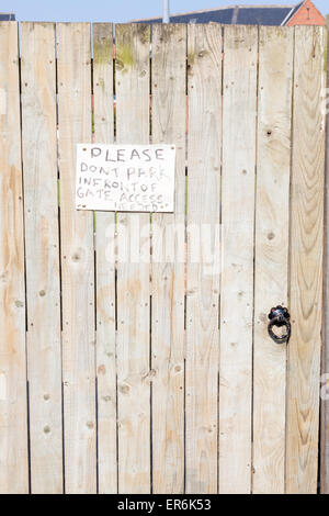 Handwritten no parking sign on pavement, UK Stock Photo ... Handwritten no parking sign on pavement, UK Stock Photo ...