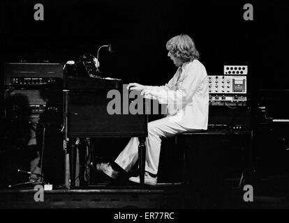 Jethro Tull in concert, 1975 - John Evan playing keyboards Stock Photo