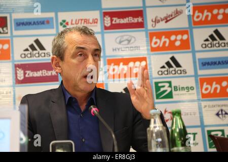 Sarajevo, BiH. 29th May, 2015. Mehmed Bazdarevic, coach of the national soccer team of Bosnia and Herzegovina (BiH) speaks at a press conference in Sarajevo, BiH, on May 29, 2015. National soccer teams of BiH and Israel will play the EURO EUFA 2016 qualifying match on June 12 in Zenica, BiH. Credit:  Haris Memija/Xinhua/Alamy Live News Stock Photo