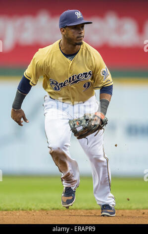 Milwaukee, WI, USA. 30th May, 2015. Milwaukee Brewers shortstop Jean Segura #9 during game action in the Major League Baseball game between the Milwaukee Brewers and the Arizona Diamondbacks at Miller Park in Milwaukee, WI. John Fisher/CSM/Alamy Live News Stock Photo