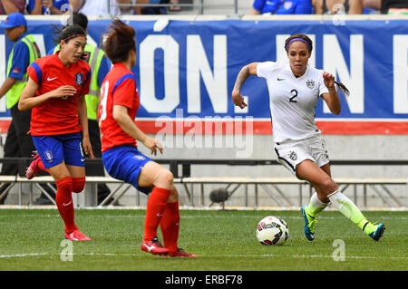 May 30, 2015: United States forward Christen Press #23 controls the ...