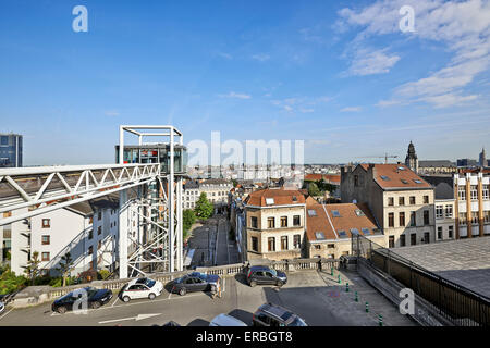 BRUSSELS, BELGIUM - MAY 27, 2015: View of the panoramic lift Ascenseur des Marolles. It connects the Poelaert square with street Stock Photo