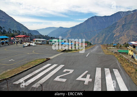 The runway at Tenzing-Hillary Airport, Lukla, Nepal Stock Photo