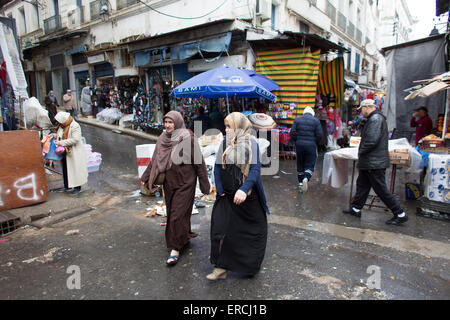 traditionally dressed women in Algiers, Algeria Stock Photo