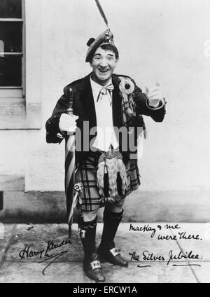 HARRY LAUDER (1870-1950) Scottish music hall singer and comedian about 1936 Stock Photo