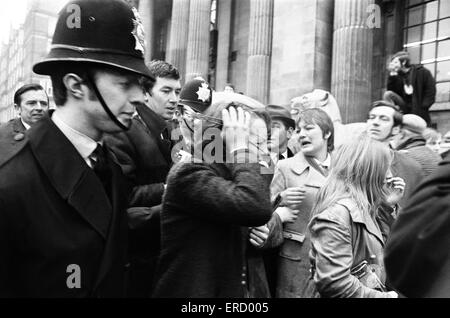 Civil Wedding of Paul McCartney & Linda Eastman, Marylebone Register Office, London, 12th March 1969. Stock Photo