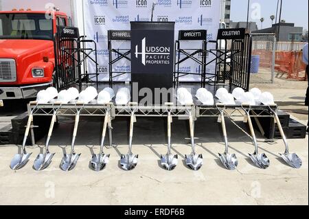 Los Angeles, CA, USA. 1st June, 2015. Atmosphere in attendance for Hudson Pacific Properties Icon Groundbreaking Ceremony and Lunch, Sunset Bronson Studios, Los Angeles, CA June 1, 2015. © Michael Germana/Everett Collection/Alamy Live News Stock Photo