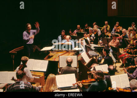 Mark Elder rehearsing with the London Philharmonic Orchestra, with Cynthia Millar playing Ondes Martenot, electrophonic Stock Photo