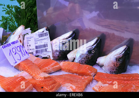 Salmon Fish Head display in the Central Market, Valencia Stock Photo