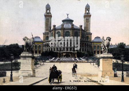 Paris, France: Le Trocadéro. (the old Palais du Trocadéro) This building was later replaced by the Palais de Chaillot for the Stock Photo