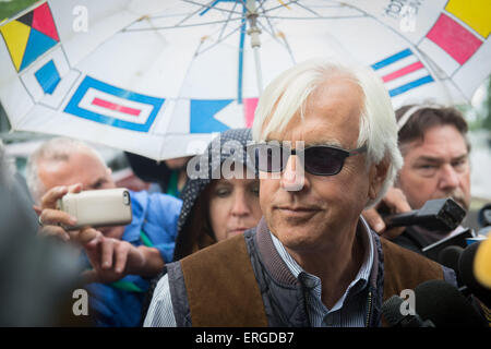 Elmont, New York, USA. 2nd June, 2015. Trainer BOB BAFFERT speaks to the media prior to the arrival of 2015 Belmont Stakes hopeful AMERICAN PHAROAH, this afternoon, Tuesday June 2, 2015. Credit:  Bryan Smith/ZUMA Wire/Alamy Live News Stock Photo