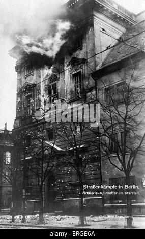 Street battles in Berlin, Germany - during General Strike of  German Revolution (November Revolution) of November 1918 - August Stock Photo