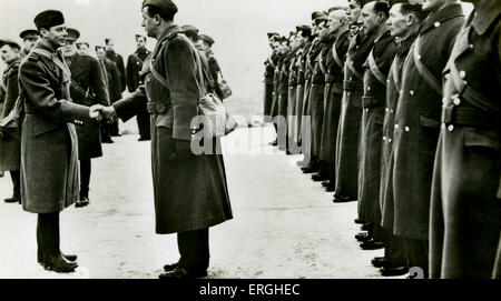 World War 2: George VI and the RAF in France. Caption: 'Officers and men being presented to the King when His Majesty made his Stock Photo