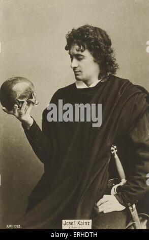 KAINZ, Josef  - Austrian actor in the role of Shakespeare's  Hamlet from graveside scene 'To be or not to be..' (1858-1910) Stock Photo