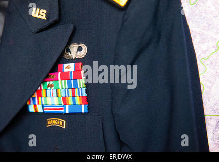 us army generals uniform in front of a map Stock Photo