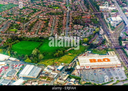 Aerial photo of suburban homes in UK and B&Q DIY store Stock Photo